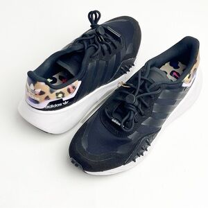 ADIDAS Black Choigo Black Multicolor LaceToggle Closure Sneakers, Size 6…